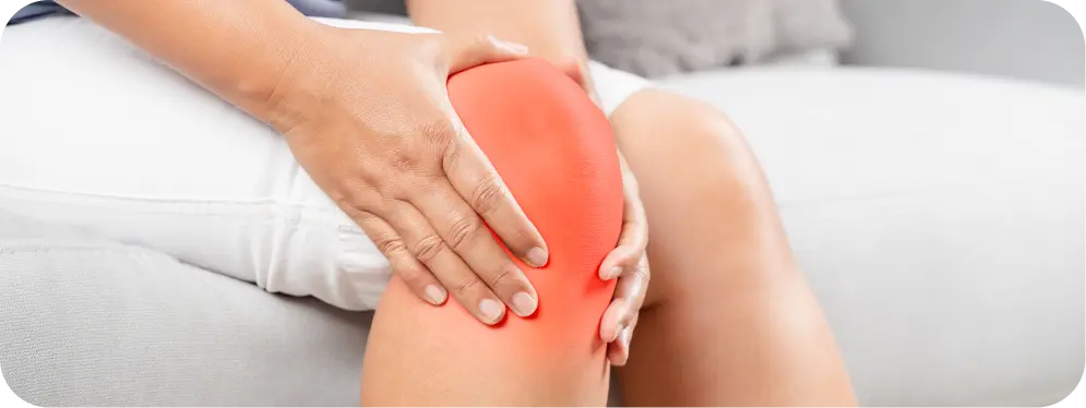 Close-up of knee inflammation showing pain associated with knee chondromalacia and early cartilage damage